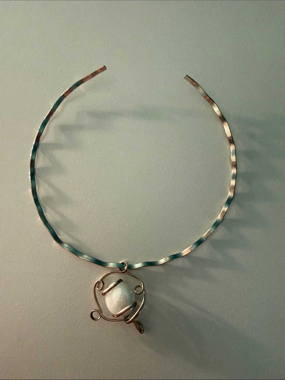 Minimalist Silver-Tone Choker Necklace with White Stone Pendant